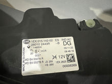 Laden Sie das Bild in den Galerie-Viewer, Frontscheinwerfer Renault Megane E-Tech 260102443R Rechts Scheinwerfer Headlight SCH6254647452cv