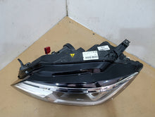 Laden Sie das Bild in den Galerie-Viewer, Frontscheinwerfer VW 5GD941033A Links Scheinwerfer Headlight SCH1414353583in