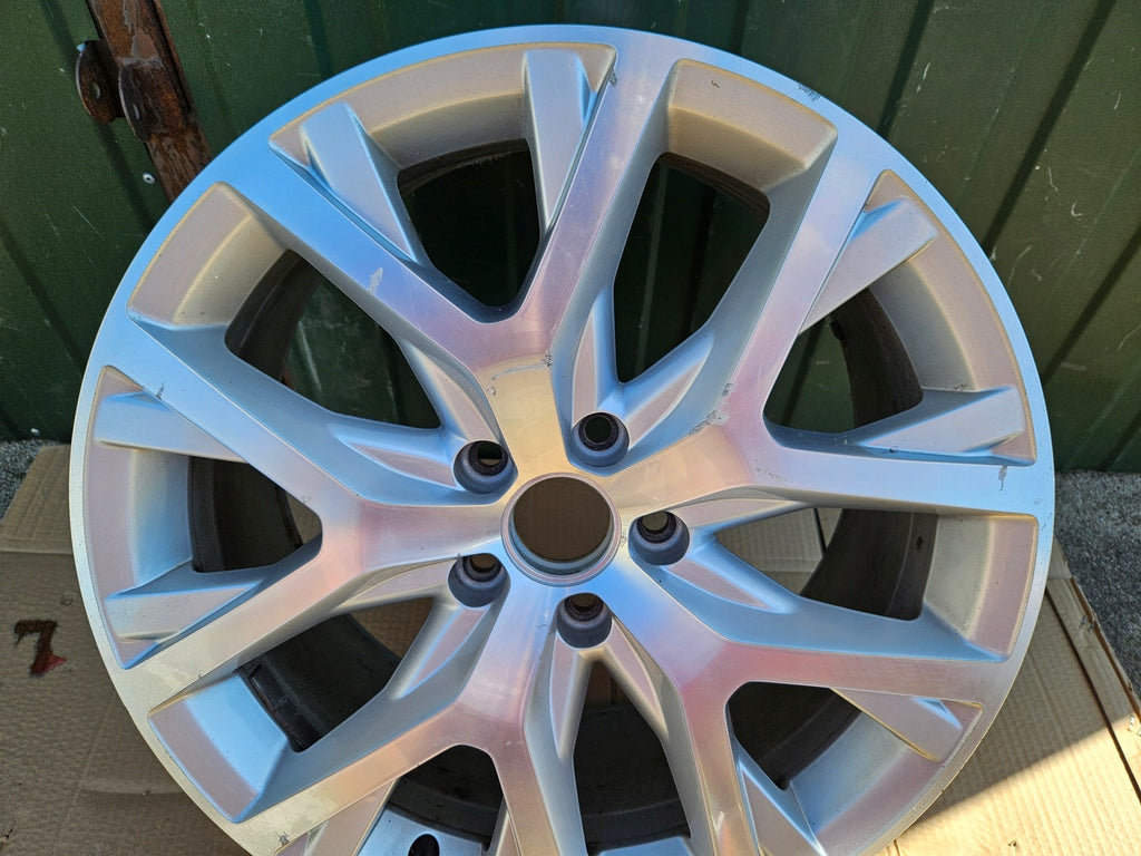 1x Alufelge 18 Zoll 8.0" 5x112 40ET 3AA601025AB VW Passat Alltrack Rim Wheel