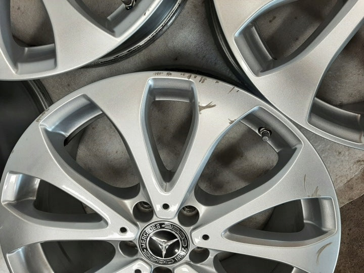 4x Alufelge 18 Zoll 8.0" 5x112 43ET Glanz Silber A2134011100 Mercedes-Benz W213 FEL9224160139sc