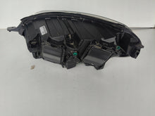 Laden Sie das Bild in den Galerie-Viewer, Frontscheinwerfer Opel Zafira Vivaro C 9832836480 Xenon Rechts Headlight SCH5625020750tc