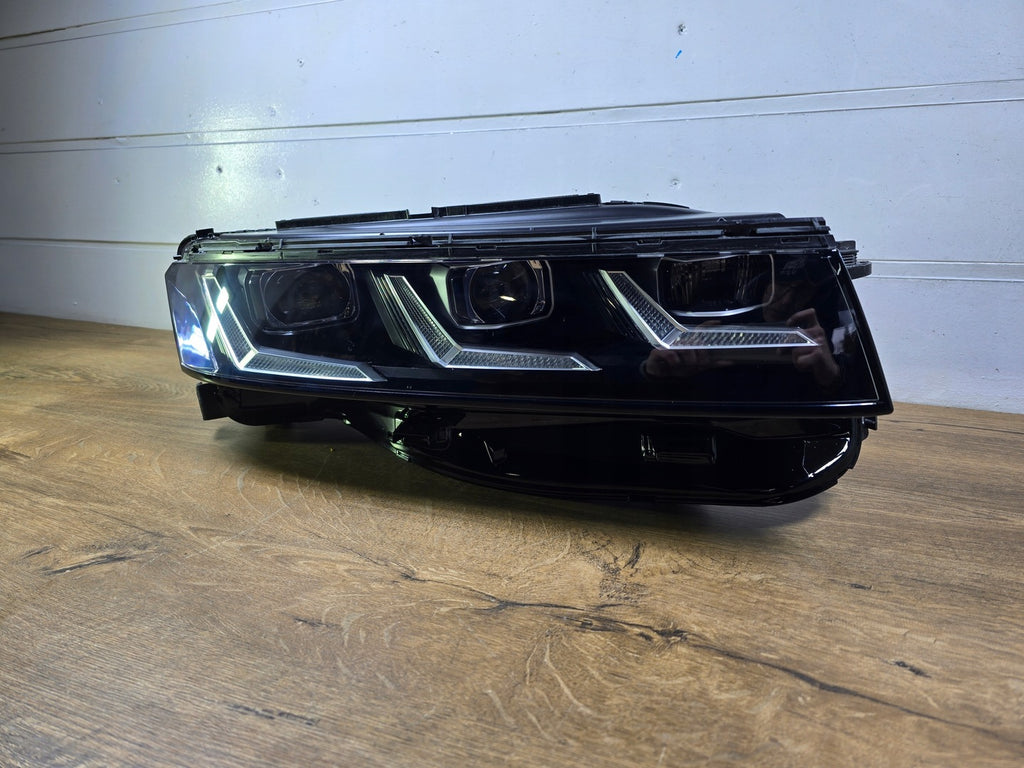 Frontscheinwerfer VW Touareg 761941082D Rechts Scheinwerfer Headlight SCH3899255768tp