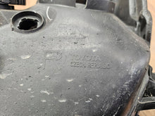 Load image into Gallery viewer, Frontscheinwerfer Toyota Yaris TOL14371 Rechts Scheinwerfer Headlight