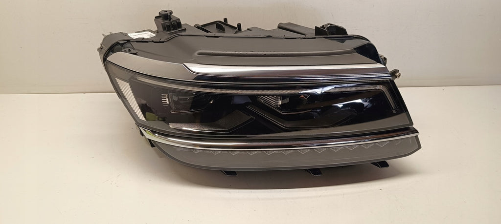 Frontscheinwerfer VW Tiguan 5NN941082C LED Rechts Scheinwerfer Headlight