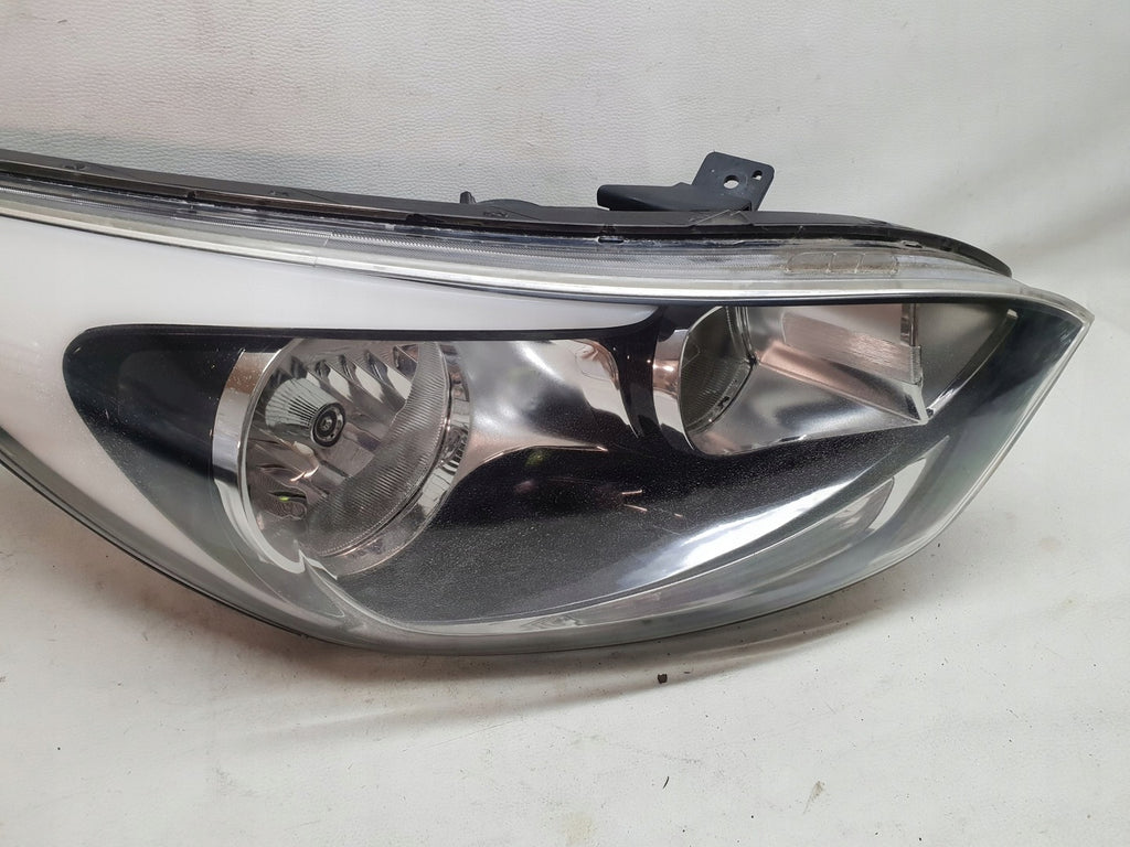 Frontscheinwerfer Kia Rio III 92102-1W000 LED Ein Stück (Rechts oder Links)