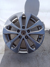 Load image into Gallery viewer, 1x Alufelge 16 Zoll 6.5&quot; 5x114.3 44ET 403005287R Renault Zoe Rim Wheel