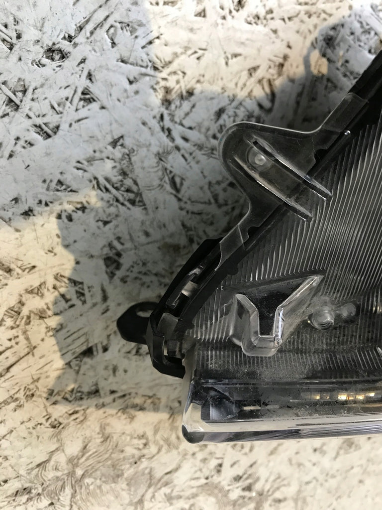 Frontscheinwerfer Toyota 4 W3049 W3049W3049 LED Rechts Scheinwerfer Headlight