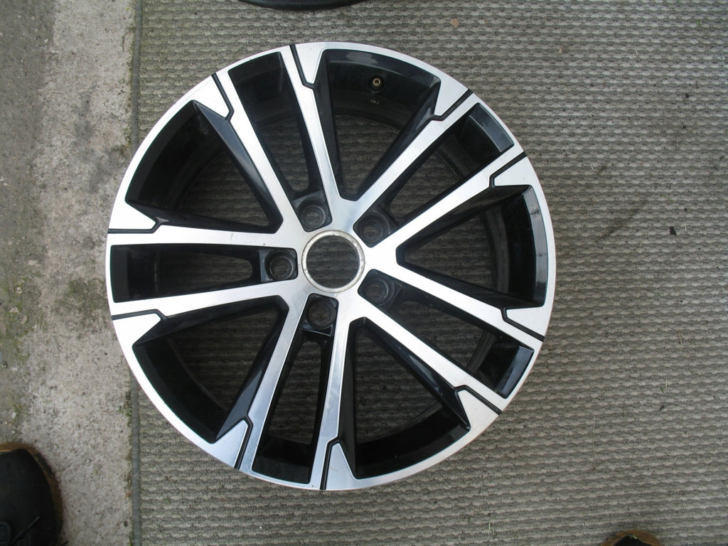 1x Alufelge 17 Zoll 7.0" 5x112 40ET Glanz Schwarz Audi Passat Rim Wheel FEL2786794065zt