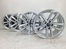 Laden Sie das Bild in den Galerie-Viewer, 4x Alufelge 17 Zoll 6.5" 5x112 43ET Glanz Silber 8Y0601025L Audi Rim Wheel FEL5805013402bk