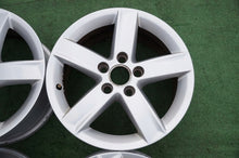 Laden Sie das Bild in den Galerie-Viewer, 4x Alufelge 16 Zoll 7.0" 5x112 46ET Glanz Silber 8K0071496 Audi A4 B8 Rim Wheel FEL5018077664ge