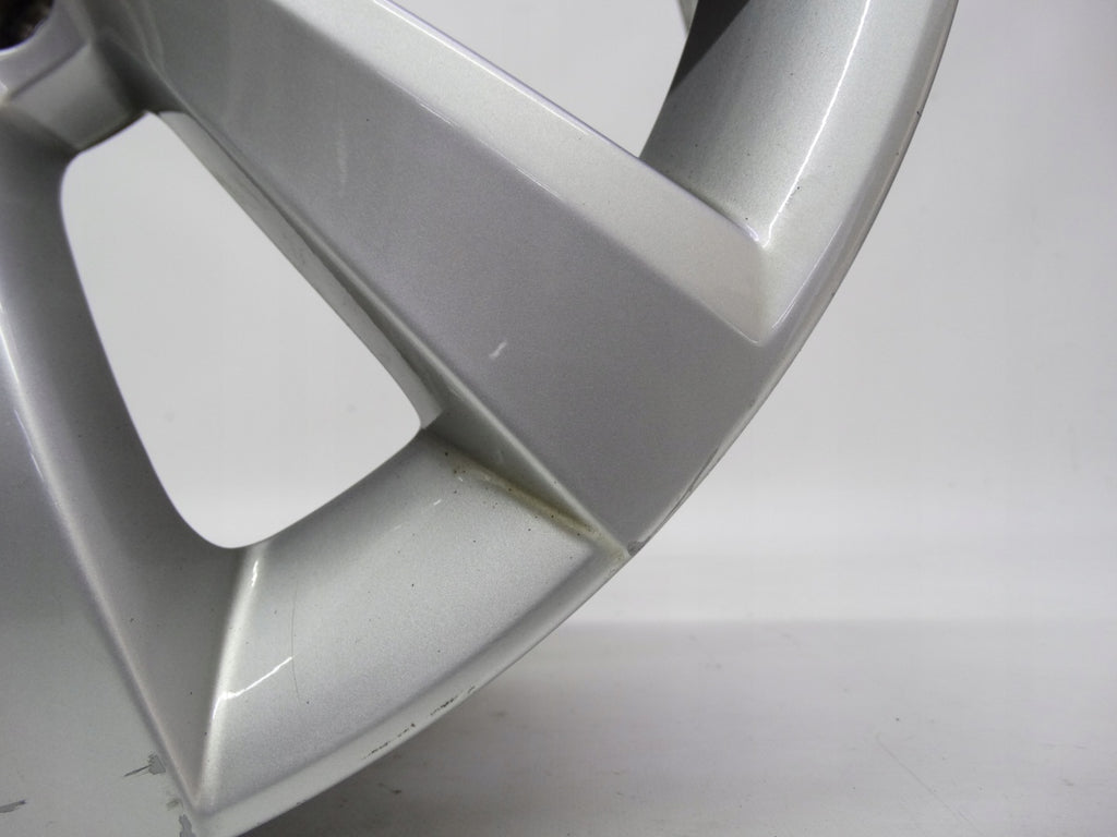 1x Alufelge 16 Zoll 6.5" 5x112 44ET Glanz Silber 5C0601025T VW Beetle Rim Wheel FEL4726700043aq