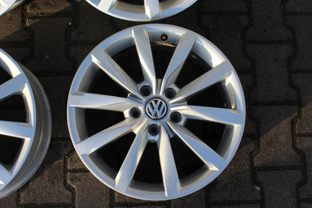 4x Alufelge 17 Zoll 6.0" 5x112 48ET Glanz Silber 5G0601025K VW T-Roc Rim Wheel FEL8036820488ka