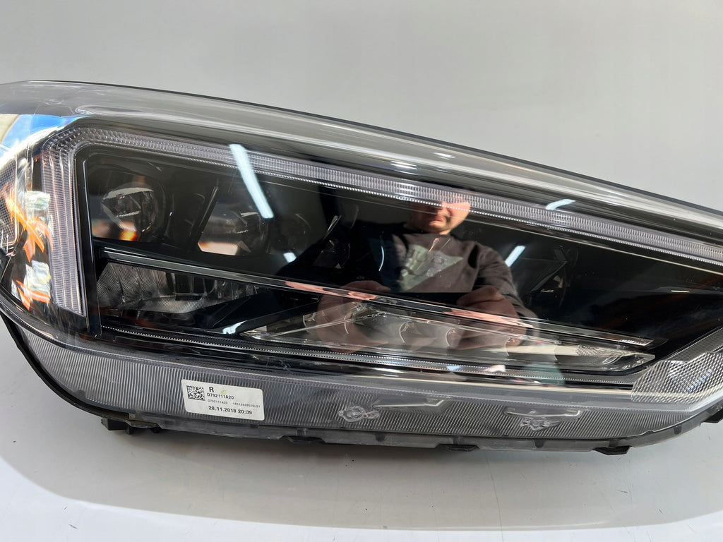 Frontscheinwerfer Hyundai Tucson 92102-D7700 LED Rechts Scheinwerfer Headlight