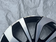 Laden Sie das Bild in den Galerie-Viewer, 1x Alufelge 17 Zoll 7.0" 5x112 45ET 2GA601025AG VW T-Roc Rim Wheel FEL3917831266wf
