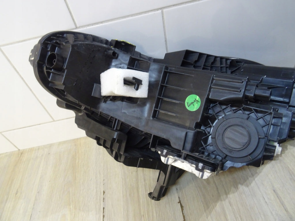 Frontscheinwerfer Volvo 80000628 Rechts Scheinwerfer Headlight SCH7977266130kw