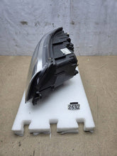 Laden Sie das Bild in den Galerie-Viewer, Frontscheinwerfer VW Transporter 030125430200 7E1941016T Rechts Headlight SCH7438576114fo