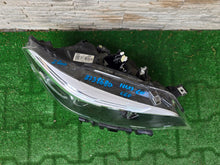 Laden Sie das Bild in den Galerie-Viewer, Frontscheinwerfer BMW 2 F22 F23 8738680 LED Rechts Scheinwerfer Headlight SCH5247398768ng