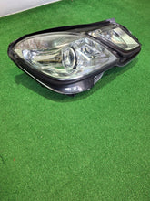 Laden Sie das Bild in den Galerie-Viewer, Frontscheinwerfer Mercedes-Benz W212 A2128205861 Rechts Scheinwerfer Headlight SCH6531722200lq