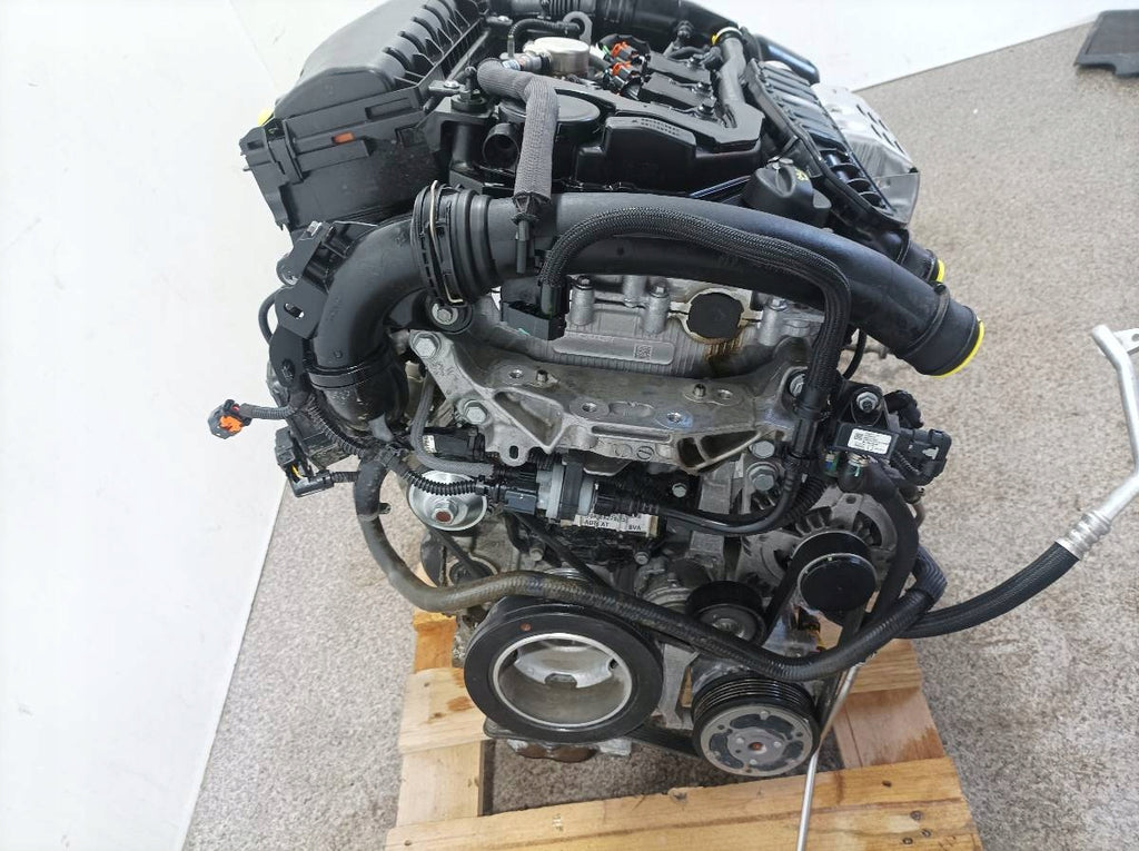 Motor Peugeot 2008 II HN05 10XVBB 1.2 THP 15TKm 2024 Benzin Engine Komplett