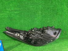 Load image into Gallery viewer, Frontscheinwerfer Hyundai Elantra CSC18152 Links Scheinwerfer Headlight