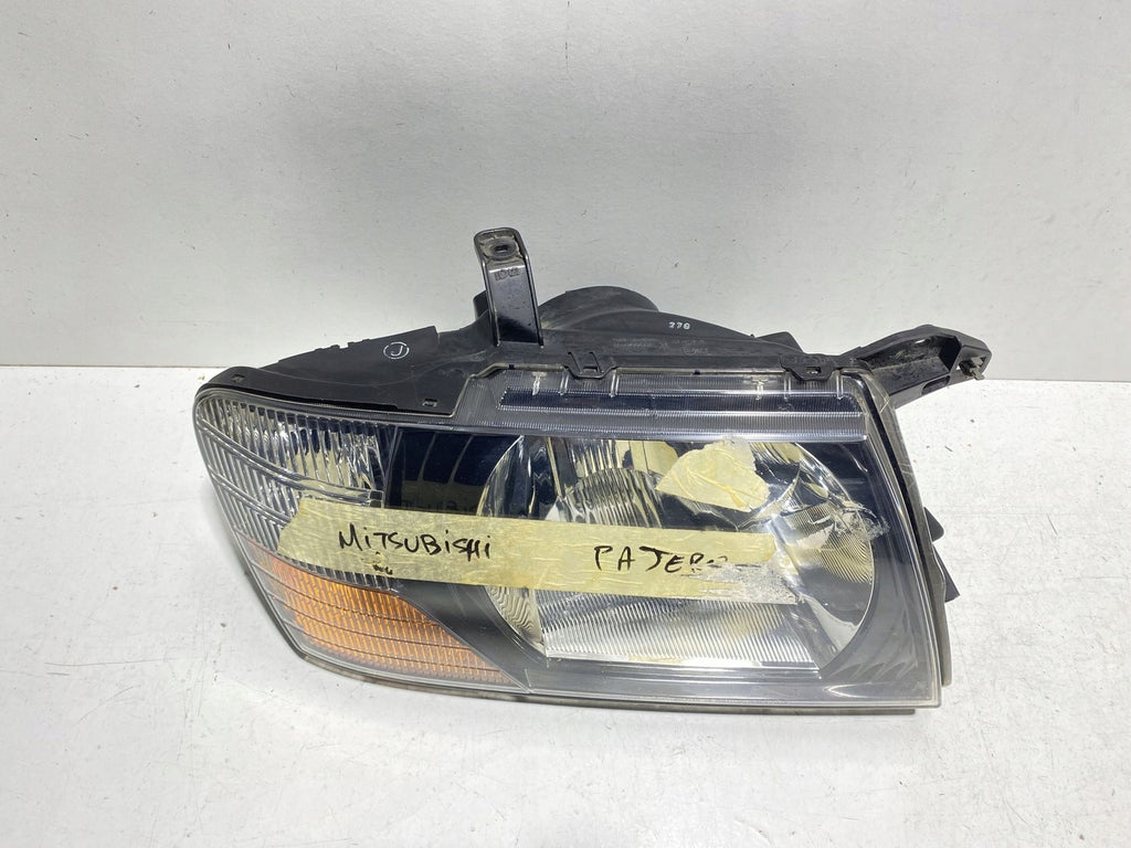 Frontscheinwerfer Mitsubishi Pajero 10087420 Rechts Scheinwerfer Headlight