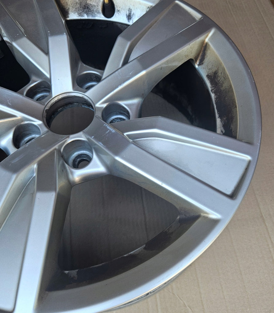 1x Alufelge 16 Zoll 7.0" 5x112 35ET Glanz Silber 8W0601025A Audi A4 B9 Rim Wheel FEL2749327871nw