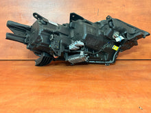 Laden Sie das Bild in den Galerie-Viewer, Frontscheinwerfer Mitsubishi L III Outlander 4BX19-8301D3-31 LED Links Headlight