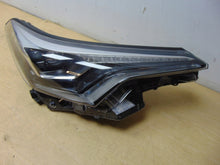 Laden Sie das Bild in den Galerie-Viewer, Frontscheinwerfer Toyota Chr C-Hr 81110-F4170-00,260109054R LED Rechts Headlight