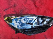 Laden Sie das Bild in den Galerie-Viewer, Frontscheinwerfer Hyundai I30 III 92102G4510BSP Rechts Scheinwerfer Headlight SCH4180226770ij