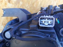 Load image into Gallery viewer, Frontscheinwerfer Mitsubishi Outlander III 8301D3-32 LED Rechts Headlight