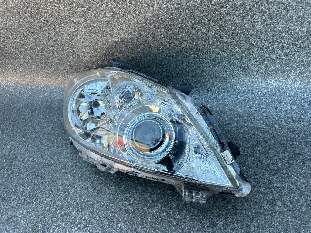 Frontscheinwerfer Toyota Auris 81110-02A51 Xenon Rechts Scheinwerfer Headlight