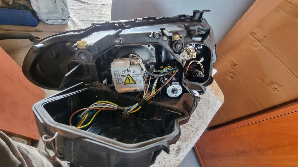 Frontscheinwerfer BMW X5 E53 22454500 Ein Stück (Rechts oder Links) Headlight SCH7652448358le