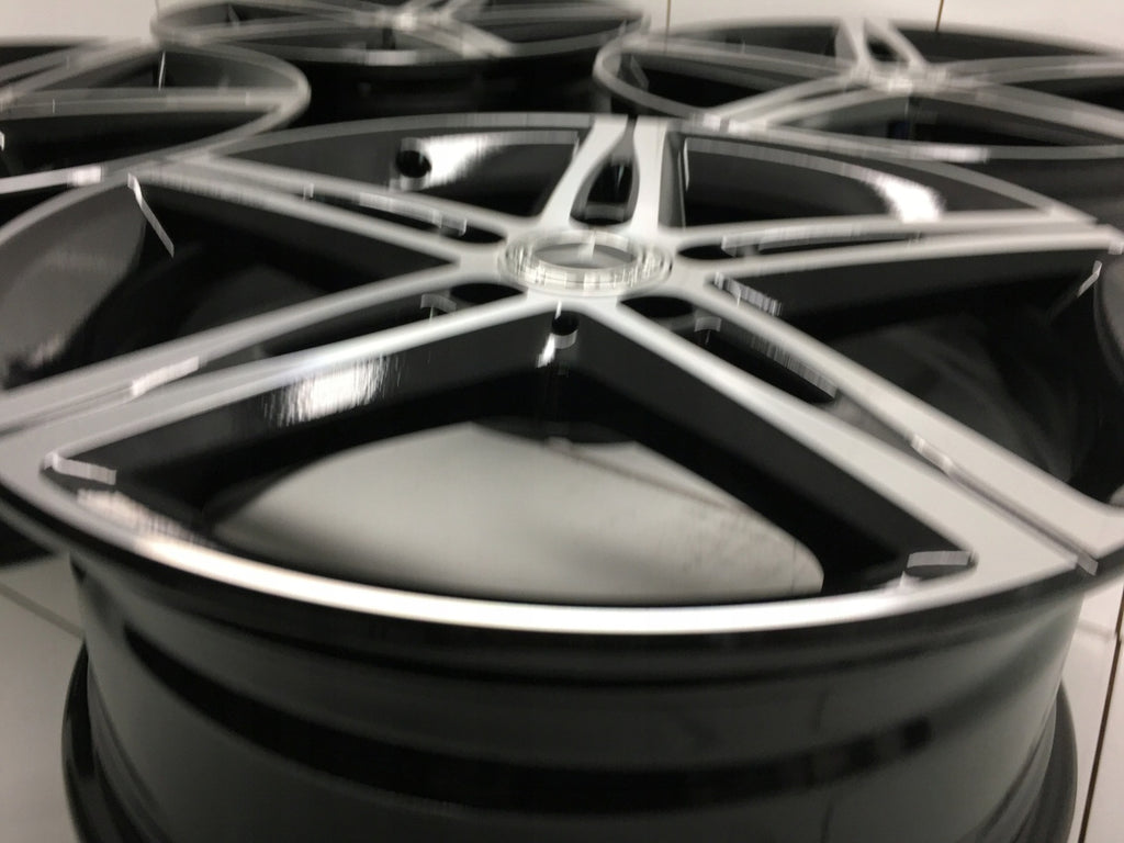 4x Alufelge 18 Zoll 7.5" 5x112 49ET Graphit A1774010700 Mercedes-Benz Cla