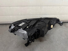 Laden Sie das Bild in den Galerie-Viewer, Frontscheinwerfer VW T-Roc 2GA941035AT Full LED Links Scheinwerfer Headlight SCH6327675761fl