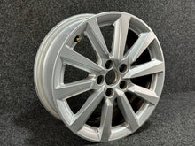 Load image into Gallery viewer, 1x Alufelge 16 Zoll 6.5" 5x100 40ET Glanz Silber 82A601025C Audi A1 Rim Wheel FEL6981946466ca