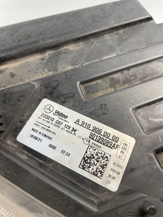 Frontscheinwerfer Mercedes-Benz Sprinter A9109060000 Links Headlight SCH8818422415oo