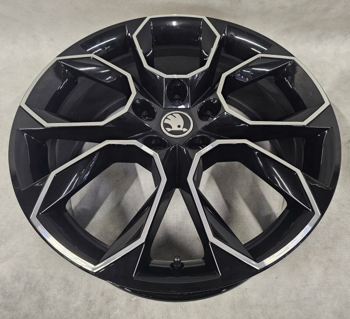 4x Alufelge 19 Zoll 7.5" 5x112 51ET Glanz Schwarz 5E0601025AH Mg Octavia I FEL3033522371bi