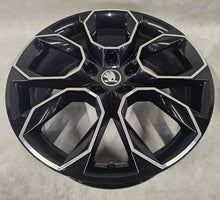 Load image into Gallery viewer, 4x Alufelge 19 Zoll 7.5" 5x112 51ET Glanz Schwarz 5E0601025AH Mg Octavia I FEL3033522371bi