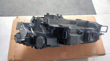 Load image into Gallery viewer, Frontscheinwerfer Skoda Superb Rechts Scheinwerfer Headlight SCH9301143309dx