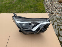 Laden Sie das Bild in den Galerie-Viewer, Frontscheinwerfer Toyota Rav 4 Rechts Scheinwerfer Headlight SCH2371951849jh