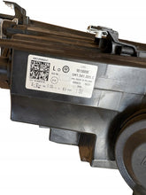 Laden Sie das Bild in den Galerie-Viewer, Frontscheinwerfer VW Golf VIII I 5H1941005C LED Ein Stück (Rechts oder Links) SCH6502424560fp