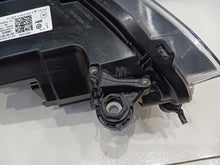 Laden Sie das Bild in den Galerie-Viewer, Frontscheinwerfer VW Polo 2G1941005D LED Links Scheinwerfer Headlight