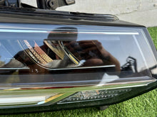 Laden Sie das Bild in den Galerie-Viewer, Frontscheinwerfer Audi Q2 81A941012 Full LED Rechts Scheinwerfer Headlight