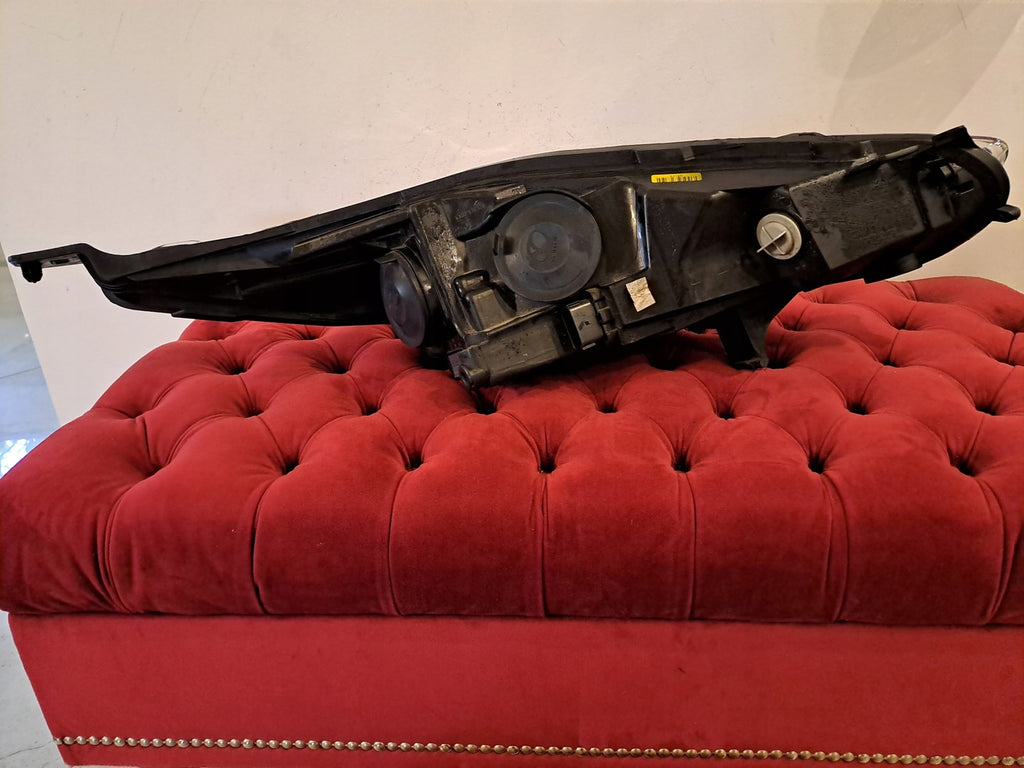 Frontscheinwerfer Ford Fiesta I Ein Stück (Rechts oder Links) Headlight SCH8716800766ud