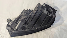 Laden Sie das Bild in den Galerie-Viewer, Frontscheinwerfer Skoda Octavia I 5E4941016A 18A641911823400 Rechts Headlight SCH5778432531ti