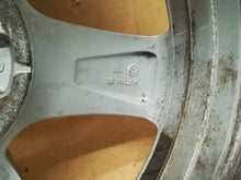 Laden Sie das Bild in den Galerie-Viewer, 1x Alufelge 17 Zoll 7.0" 5x112 39ET Glanz Silber 7N0601025 VW Sharan Rim Wheel FEL8229652199su