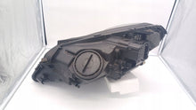 Laden Sie das Bild in den Galerie-Viewer, Frontscheinwerfer Mercedes-Benz W212 A2128202059 207H70A2128202059 Rechts SCH4226658938zz