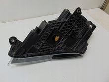 Laden Sie das Bild in den Galerie-Viewer, Frontscheinwerfer Skoda Superb III 3V1941016A Xenon Rechts Headlight SCH5766664162gv