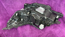 Laden Sie das Bild in den Galerie-Viewer, Frontscheinwerfer Peugeot 508 9676591680 Xenon Rechts Scheinwerfer Headlight SCH1369759492oj