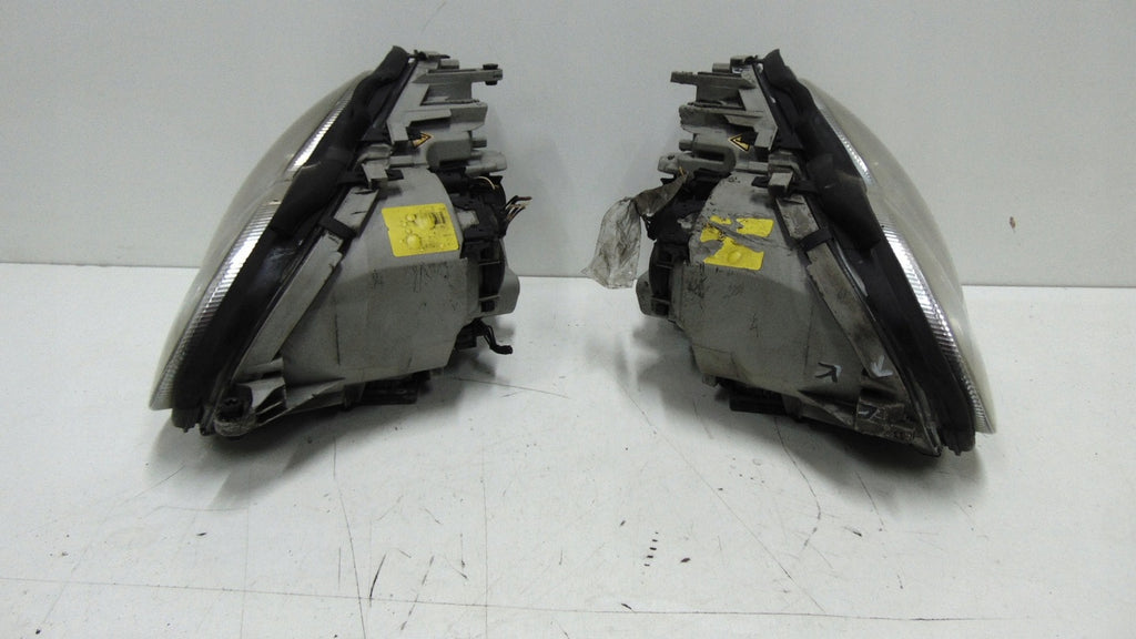 Frontscheinwerfer Mercedes-Benz W203 Xenon Ein Stück (Rechts oder Links) SCH7023152804gl